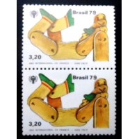 1979 C 1123  Boneco de Pau M PR