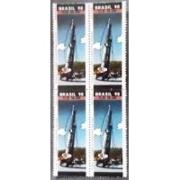 1990 BR C 1716Nike Apache M QD