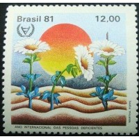 1981 C 1217 Pessoas Deficientes M