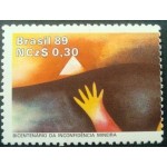 1989 C 1627  Mão e Símbolo M