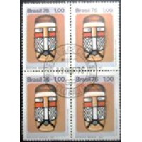 1976 C  0928 Máscara Bakairi MCC QD