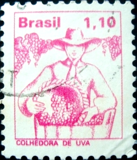 Selo postal Regular emitido no Brasil em 1977  565 U