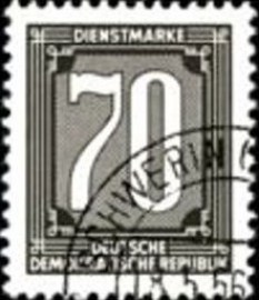 Selo postal da Alemanha Oriental de 1956 Digits 70
