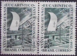 Par de selos postais do Brasil de 1955 36º Congresso Eucarístico