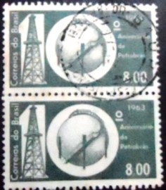 Par de selos postais do Brasil de 1963 Petrobrás