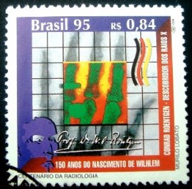 Selo postal do Brasil de 1995 Conrad Roentgen