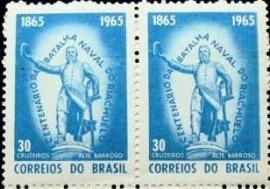 Par de selos postais do Brasil de 1965 Batalha do Riachuelo