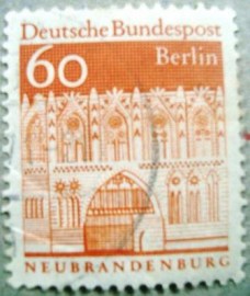 Selo postal da Alemanha de 1967 Treptow Gate