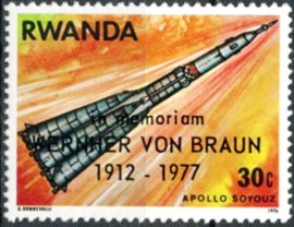 Selo postal de Ruanda de 1977 Soyuz in Space overprint