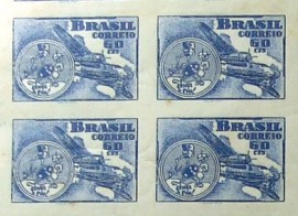 Quadra de selos postais do Brasil de 1949 Senta a Púa