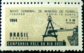 Selo postal do Brasil de 1966 Terminal de Tubarão - C 546 N