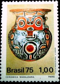 Selo postal do Brasil de 1975 Cerâmica Marajoara