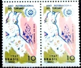 Par  de selos postais Comemorativos do Brasil de 1967 Ano do Turismo