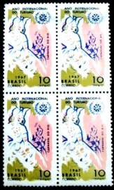 Quadra de selos postais Comemorativos do Brasil de 1967 Ano do Turismo