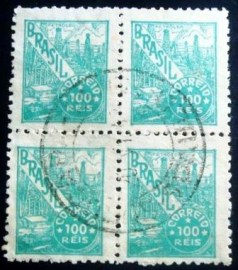 Quadra de selos postais do Brasil de 1943 Petróleo 100
