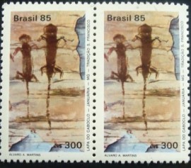 Par de selos do Brasil de 1985 Lapa do Caboclo