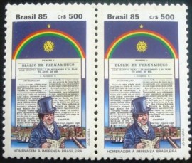 Par de selos comemorativos do Brasil emitidos em 1985 - C 1493 M