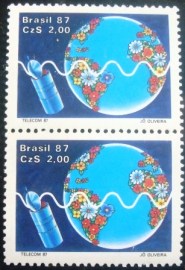 Par de selos comemorativos do Brasil emitidos em 1986 - C 1547 M V