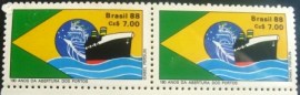Par de selos comemorativos do Brasil emitidos em 1988 - C 1577 M