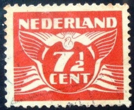 Selo postal da Holanda de 1941 Flying dove 7½