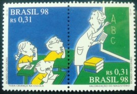 Se-Tenant do Brasil emitido em 1998 - C 2076 M