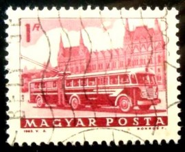 Selo postal da Hungria de 1963 Bus and Parliament