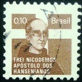 Selo postal do Brasil de 1975 Frei Nicodemos H 17 U