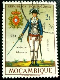 Selo postal de Moçambique de 1966 Infantry Major 1784