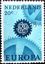 Selo postal da Holanda de 1967 Cogwheels