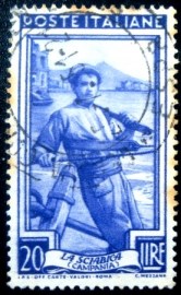 Selo postal da Itália de 1950 The Trawling