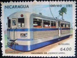 Selo postal da Nicaragua de 1983 Õnibus ferroviário N