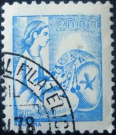 Selo postal Regular emitido no Brasil em 1976 - 571 NCC