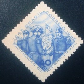 Selo postal de 1945 Pacificação R. G. Sul - C 195 N