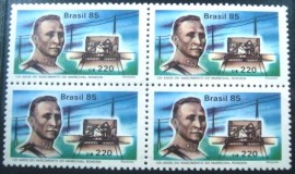 Quadra de selos postais do Brasil de 1989 Tobias Menezes