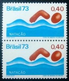 Par de selos postais do brasil de 1973 Natação