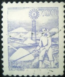 Selo postal Regular emitido no Brasil em 1976 - 569 U