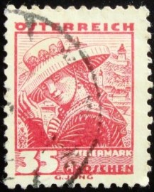 Selo postal da Áustria de 1934 Girl from Alt-Aussee