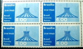 Quadra de selos postais do Brasil de 1960 Catedral