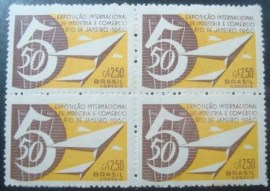 Quadra de selos postais do Brasil de 1960 Exp. Ind. e Com.