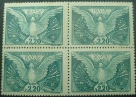 Quadra de selos postais aéreos do Brasil de 1947 - A 61 N