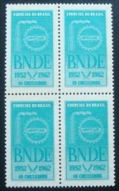 Quadra de selos postais do Brasil de 1962 BNDE