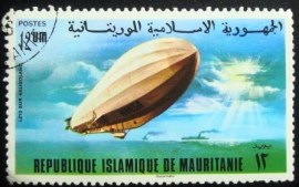 Selo postal da Mauritânia de 1976 LZ13 over Helgoland