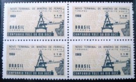 Quadra de selos  postais  do Brasil de 1966 Terminal de Tubarão
