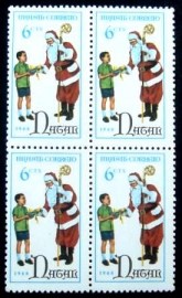 Quadra de selos postais do Brasil de 1968 Papai Noel