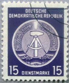 Selo postal da Alemanha de 1957 - DD 0007 U