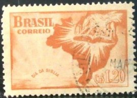 Selo postal do Brasil de 1951 Dia da Bíblia U