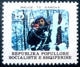 Selo postal da Albânia de 1977 Rrugë të bardha