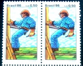 Par de selos postais do Brasil de 1986 Prevenção Acidentes