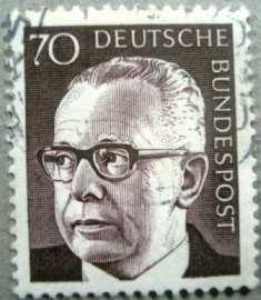 Selo postal da Alemanha de 1971 Dr. Gustav Heinemann 70 - 1035 U