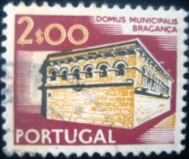Selo postal de Portugal de 1975 Bragança City Hall 1242 yII